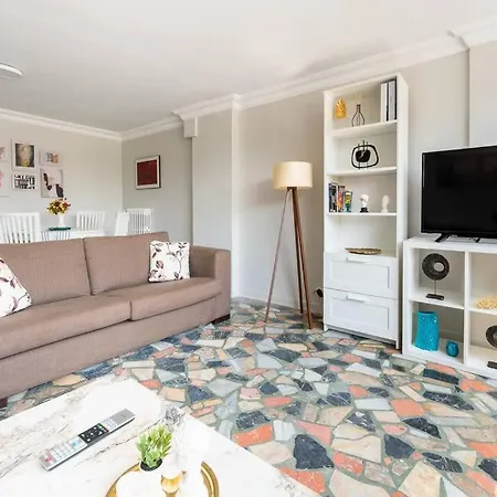 The Spectacular 3 Bedroom House By The Bosphorus 아파트